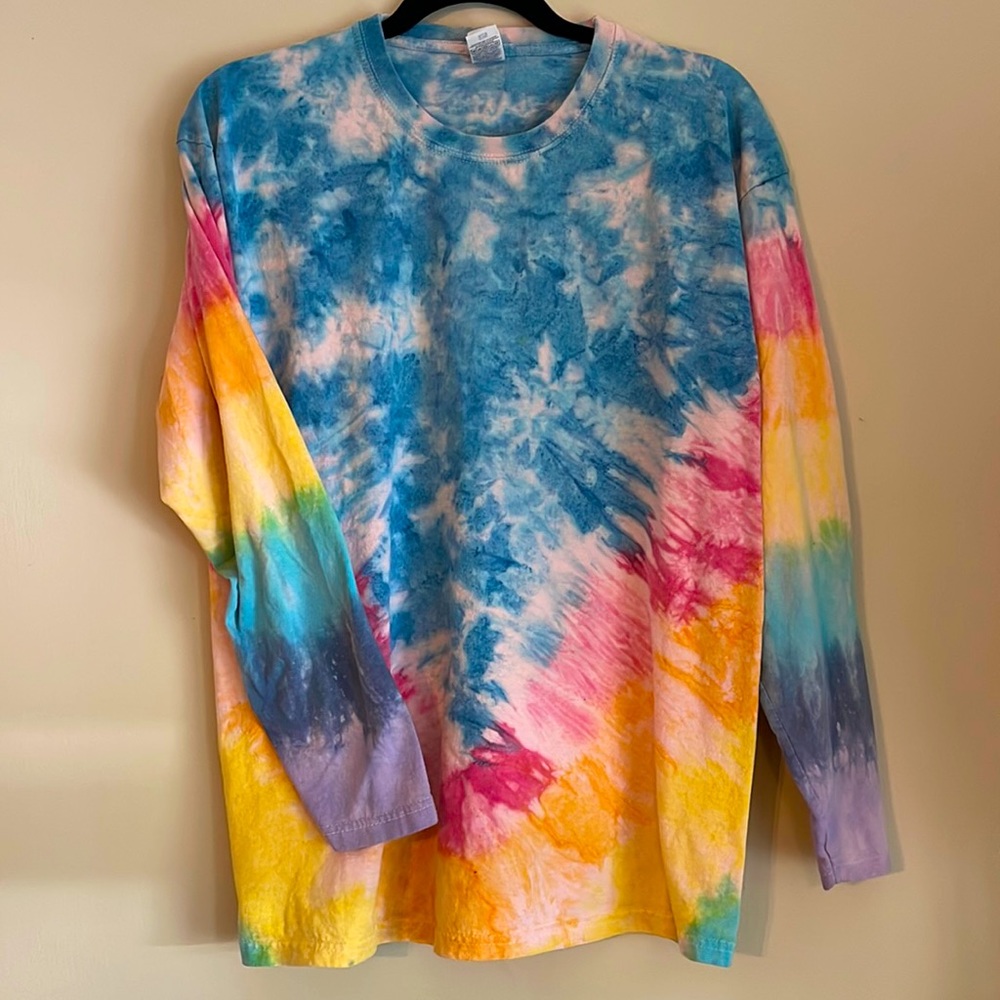 Hand tie dyed long sleeve tee